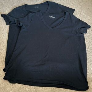 2 aerie v neck t shirts